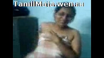 Sexy tamil girl in bra-----[xxxmob.in]